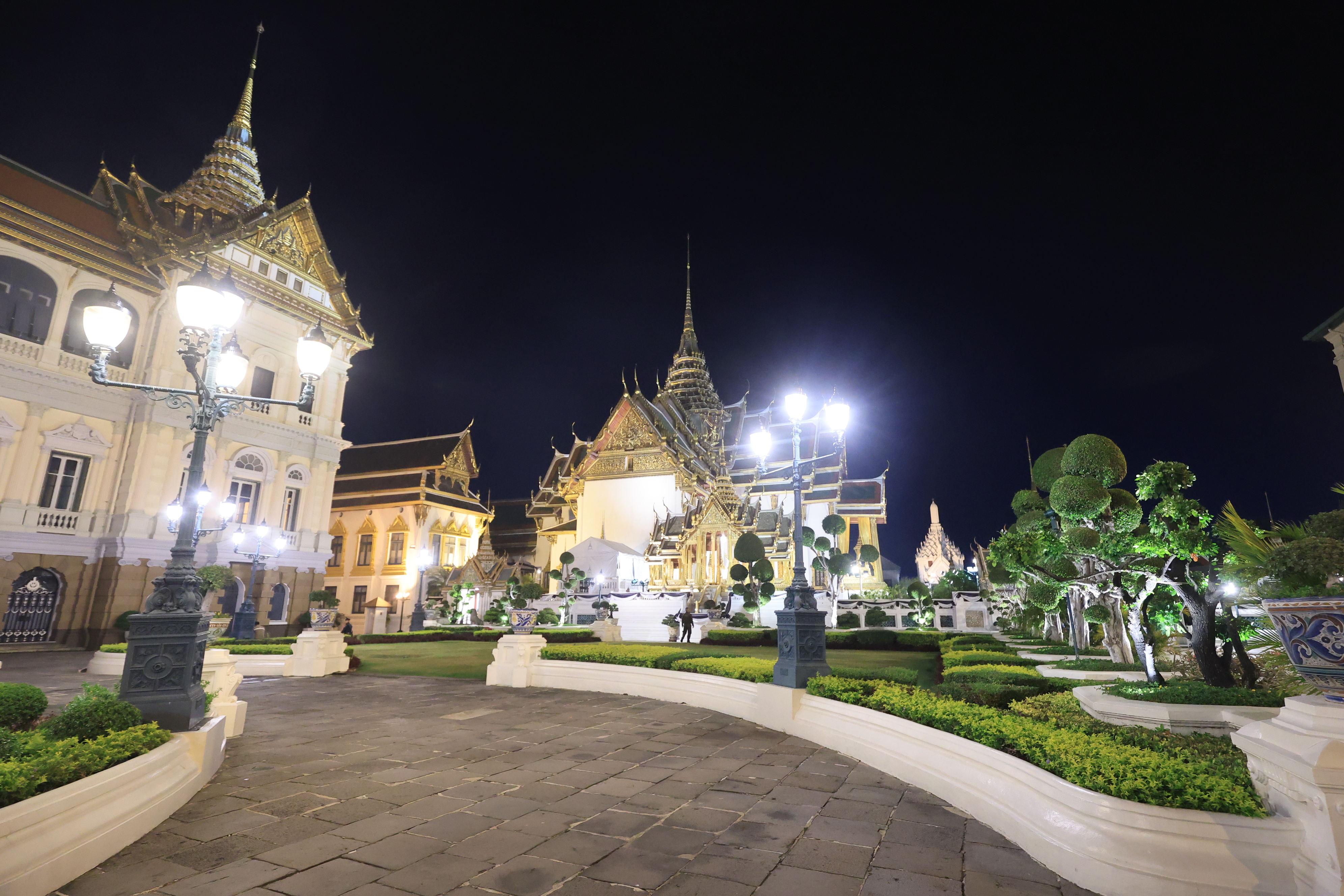 title - สำนักงานการปฏิรูปที่ดินเพื่อเกษตรกรรม รับพระราชทานพระบรมราชานุญาตให้ร่วมเป็นเจ้าภาพบำเพ็ญกุศลถวายพระบรมศพ สมเด็จพระนางเจ้าสิริกิติ์ พระบรมราชินีนาถ พระบรมราชชนนีพันปีหลวง